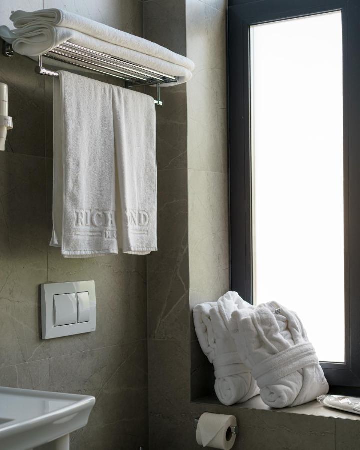 Richmond Hotel Кишинев Екстериор снимка