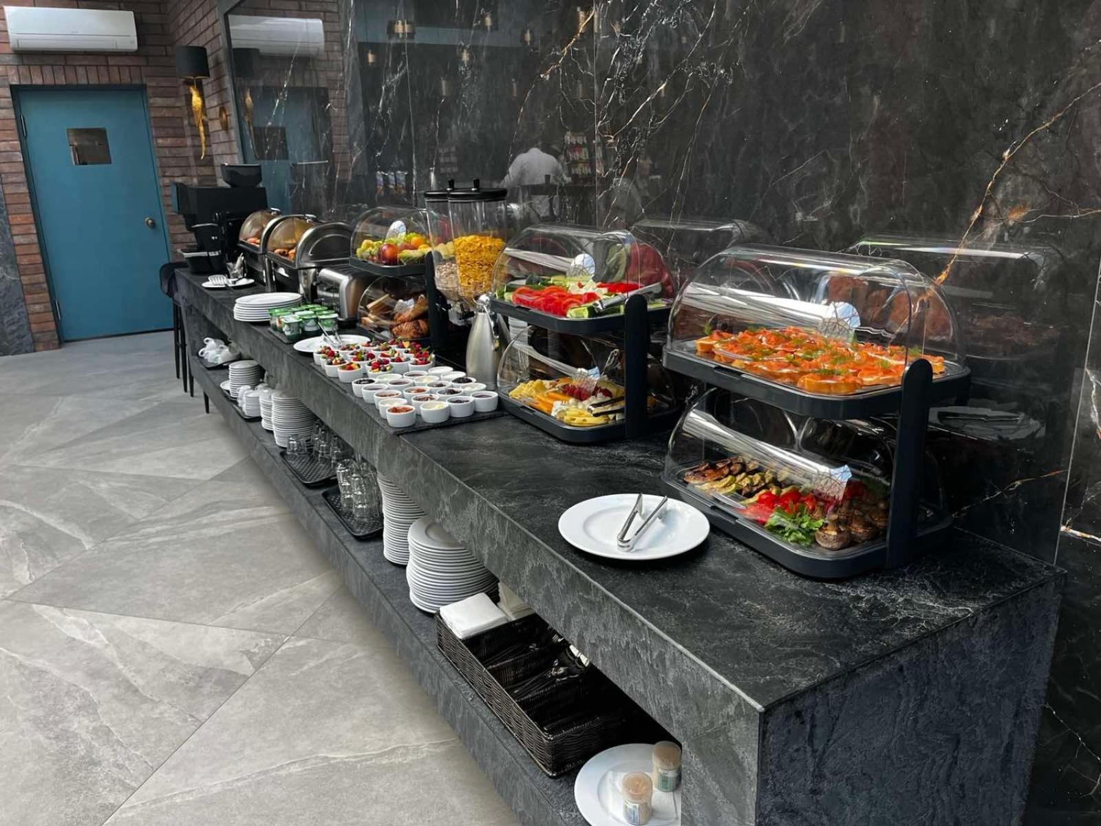 Richmond Hotel Кишинев Екстериор снимка